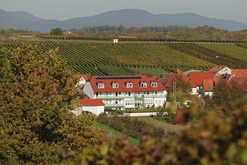 Landhotel Hauer Pleisweiler-Oberhofen المظهر الخارجي الصورة